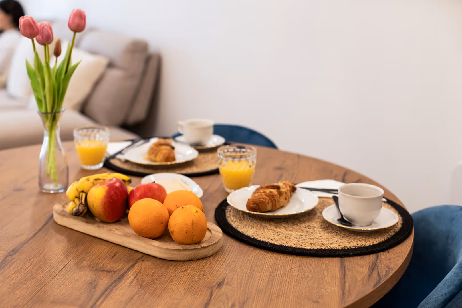 69bd73052e4db74a5231e7a6 caralis gold house 2