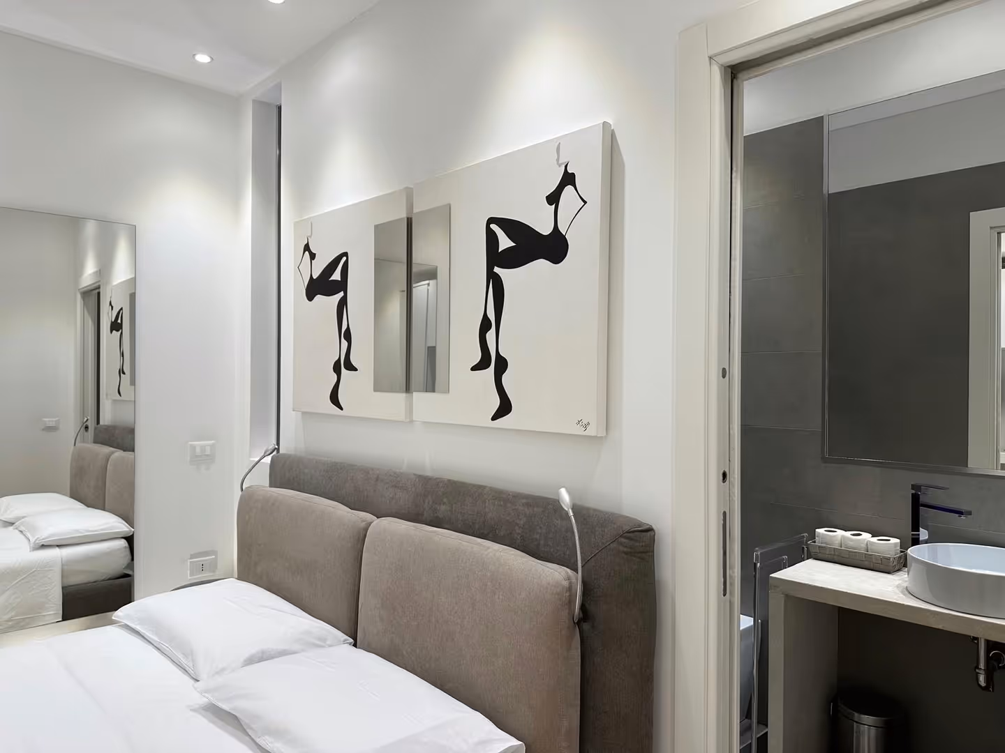 69bd73052e4db74a5231e807 co luxury suite carolines room 2