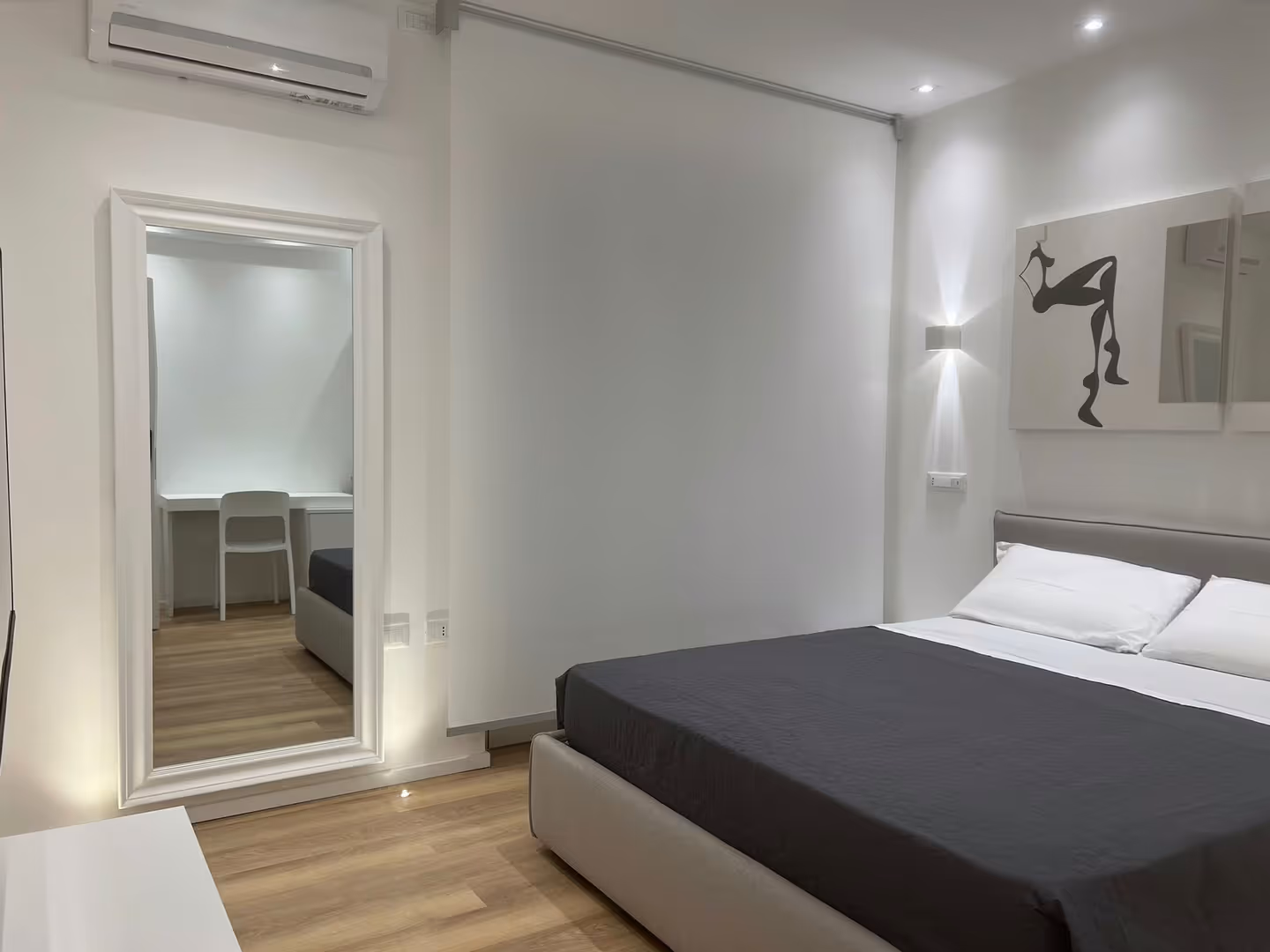 69bd73052e4db74a5231e88c abba rooms camera 2 0