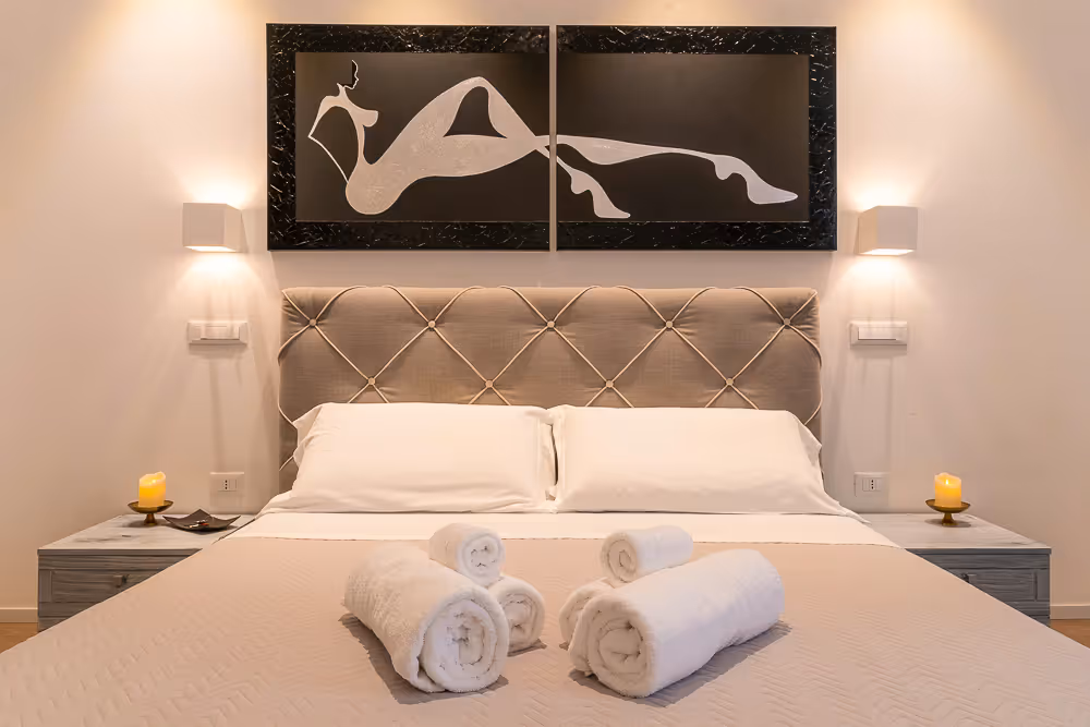 69bd73052e4db74a5231e8a4 co luxury suite jackies 2