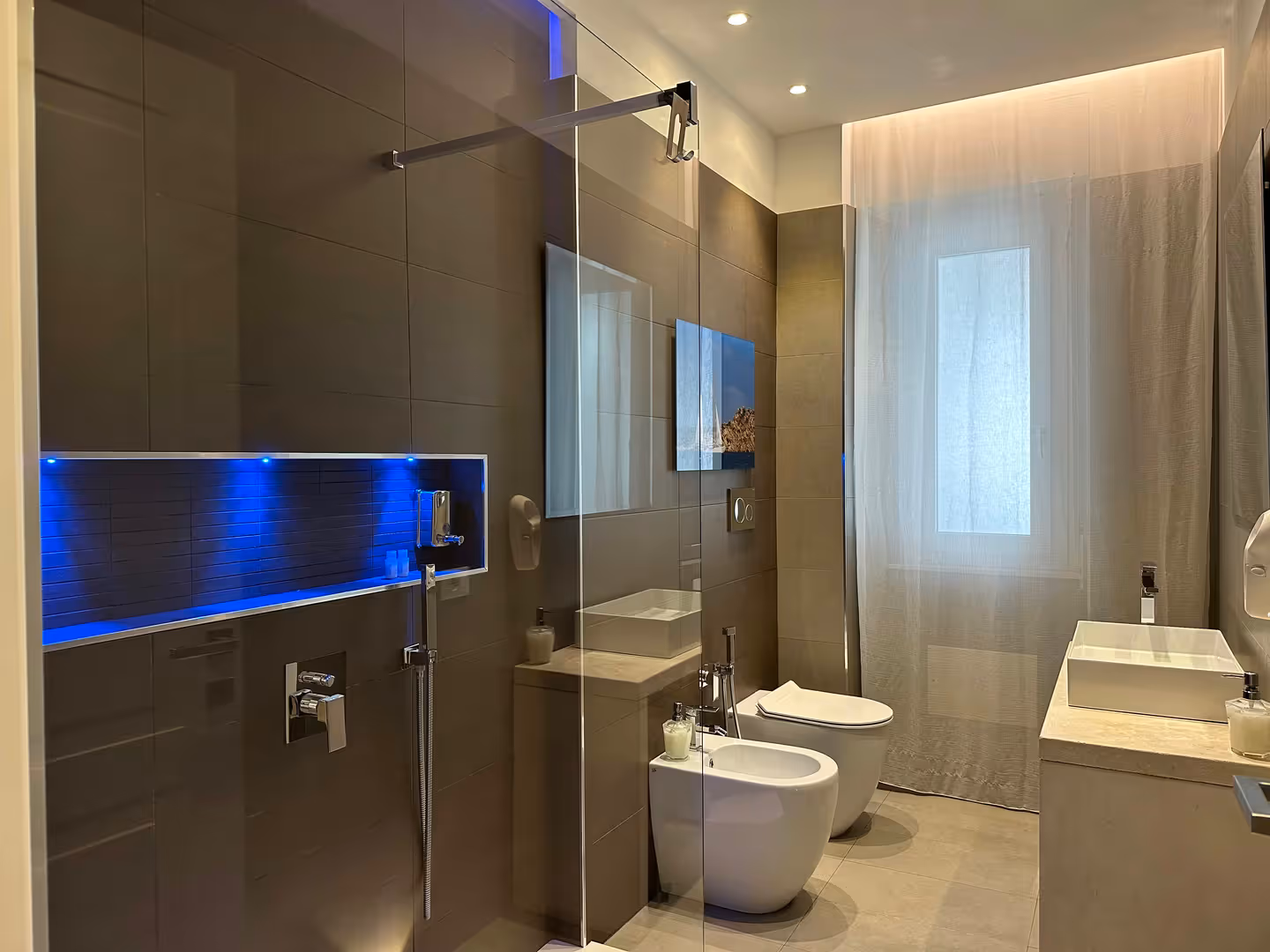 C&O Luxury Suite – Standard Room
