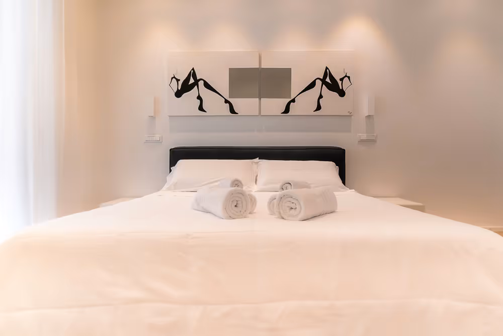 C&O Luxury Suite – Standard Room