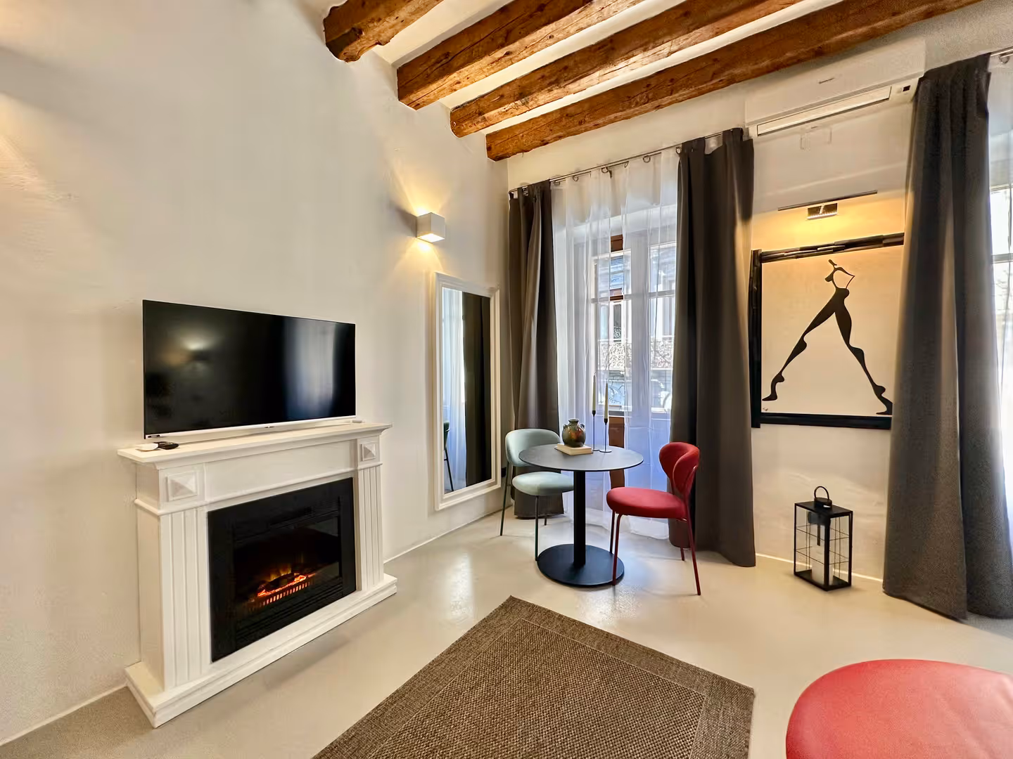 69bd73052e4db74a5231e8f3 savoia deluxe room 4 0