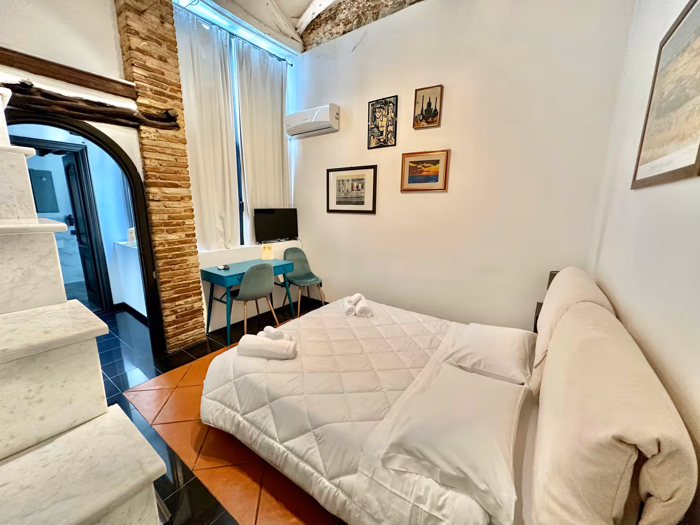 69bd73052e4db74a5231e90a savoia deluxe rooms ii camera 5 3